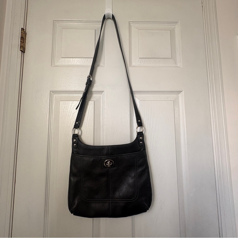 COACH Penelope Black Pebbled Leather Turnlock Crossbody Messenger Bag